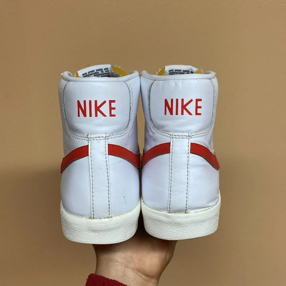 Nike Blazer Mid 77 Vintage “Habanero Red”